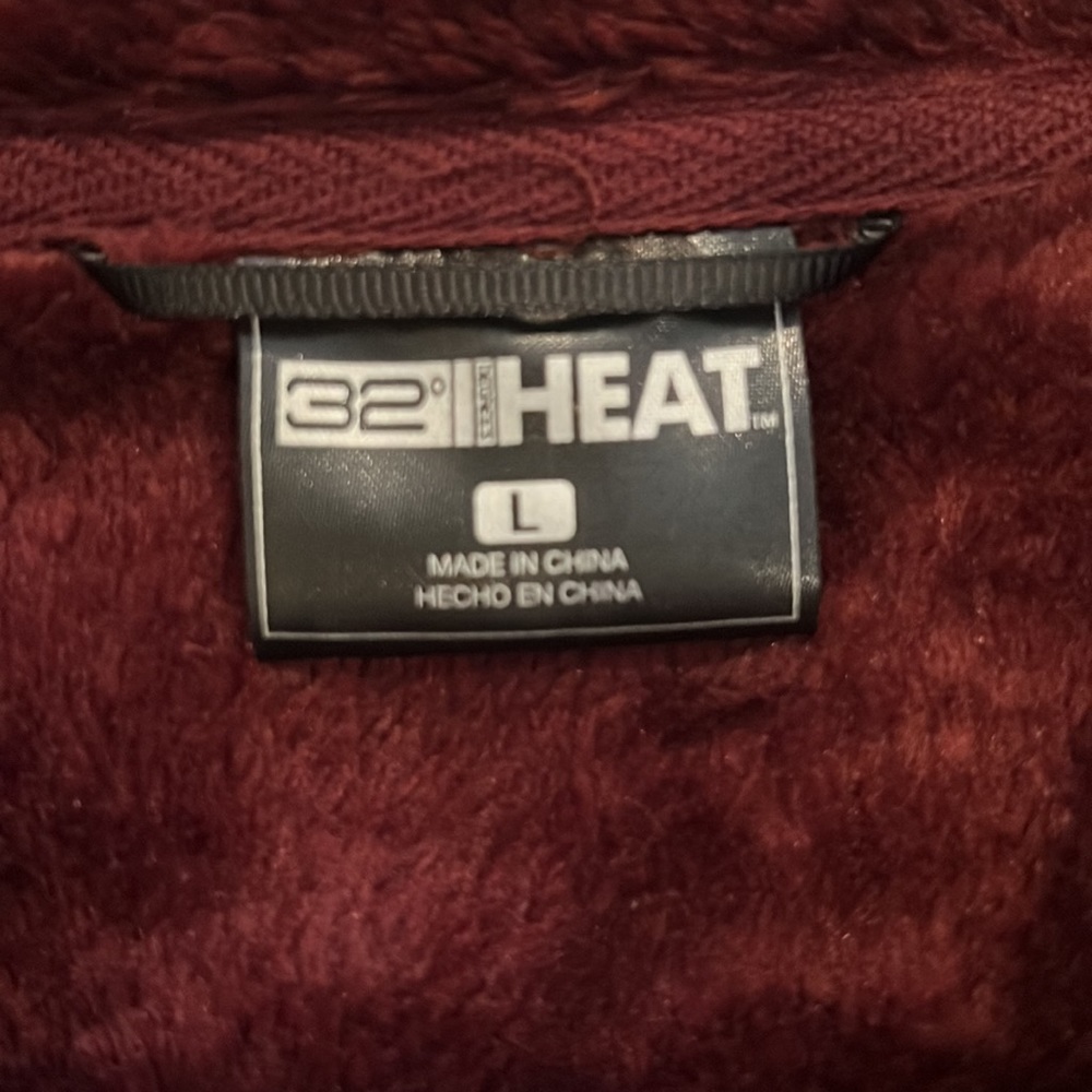 Maroon plush zip up with pockets - Picture 3 of 3
